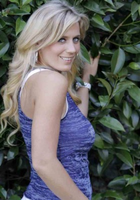 La modelo Playboy que pagaría por tener una noche a solas con Agüero y Lavezzi