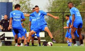 Ángel Tejeda había sido inscrito en la lista preliminar de 30 jugadores ante la Concacaf para la Copa Oro.