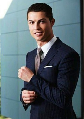 Cristiano Ronaldo destronó a 'The Rock': La brutal cantidad de dólares que gana CR7 por posteo en Instagram