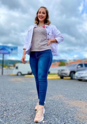 ¡Enamoran en Roatán! Así disfrutan el Feriado Morazánico las hermosas presentadoras de Honduras