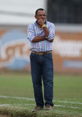 Mercado: Bajas en Platense, Real España confirma alta y dos clubes más de Inglaterra van por Elis