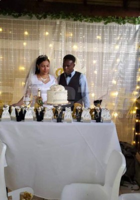 Las fotos exclusivas de la boda del futbolista de Olimpia 'Flecha' Bernárdez con su novia Gabby Corea