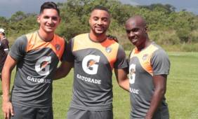 Los refuerzos ticos del Comunicaciones, Néstor Monge, Manfred Russell y Erick Scott. (Imagen: Soy502)