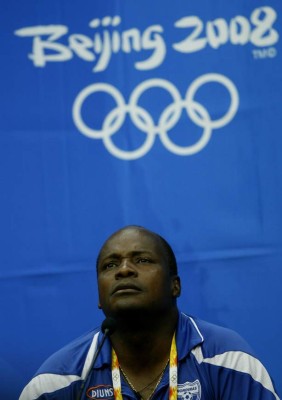 La vida y carrera de Gilberto Yearwood en imágenes