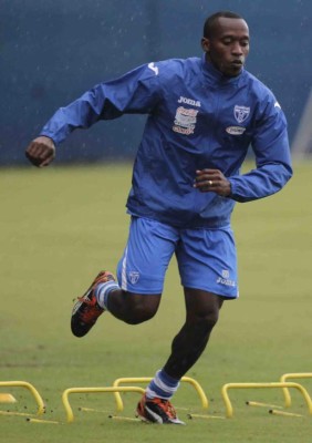 Retirados y un fallecido: La realidad de los hondureños que dieron el Aztecazo