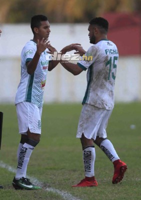 CURIOSO: La camisa de Alexander Aguilar, las gradas del Morazán y Castellón&nbsp;&nbsp;