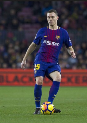 Futbolistas que han vestido las camisetas de Roma y Barcelona