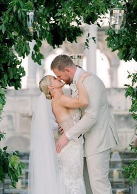 Gran boda entre estrellas del deporte: Jugadora de la selección de Estados Unidos se casa con JJ Watt