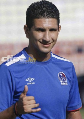 Pedro Troglio sigue sumando jugadores a la pretemporada del Olimpia