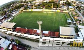 El césped del estadio Humberto Micheletti luce espectacular y ya recibe los últimos detalles para albergar este sábado la Gran Final Honduras Progreso-Motagua.
