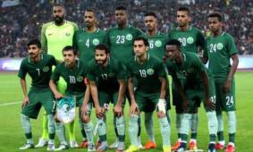 El argentino Juan Antonio Pizzi, seleccionador de Arabia Saudí, ha anunciado este viernes la prelista de 28 jugadores que participarán en los partidos amistosos previos al Mundial de Rusia, en los que se enfrentará a Italia, Perú y Alemania.