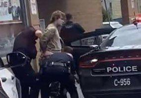 Terror en Nueva York: masivo tiroreo deja al menos 10 muertos en un supermercado de Buffalo