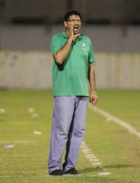 Carlos Martinez, tecnico de platense torneo apertura 2018 fecha 9, partido contra Real Espana en puerto cortes.