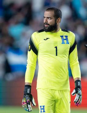 Espinel confirma fichaje en Olimpia, aclara las salidas de Rojas y Juan Flores de reservas, lanza dardo a Liga Nacional y, ¿llega Quioto?