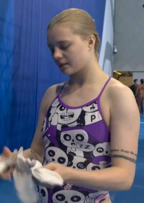 ¡Hizo el 'oso'! Sofiia Lyskun, la clavadista que se viralizo por su peculiar traje de baño en los JJOO de Tokio&nbsp;&nbsp;