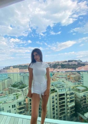 Ya parecen hermanas: La hermosa hija de Daniella Semaan ya cumplió 21 años