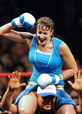 Chris Namús (el bombón asesino)