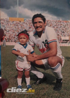 Colección de fotos históricas del Olimpia en su 103 aniversario