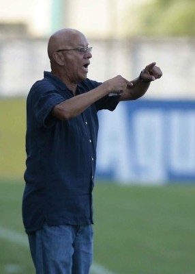 Larga lista de técnicos que pasaron por Platense para volver a una final