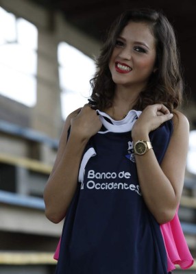 FOTOS: Alexa Avelar, la miss que es fanática del Honduras Progreso