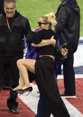 Lady Gaga sorprende a todos en el Super Bowl al enseñar sus partes íntimas