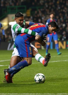 FOTOS: ¿Fue o no fue penal el que le cometió Emilio a Luis Suárez?