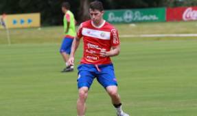 'Mucha gente piensa que es difícil ganar a Brasil, pero en un Mundial se ve que no todo está escrito, se vio en el partido Islandia-Argentina o en el Francia-Australia. Cualquier cosa puede pasar. Tenemos fe, creemos en nosotros', aseguró.