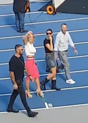 Hinchas del Nápoles y su cántico machista a una periodista que le pidieron desnudarse en el estadio