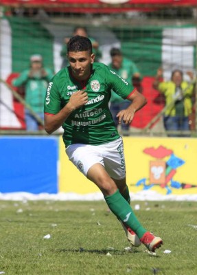 Jugadores que han vivido los clásicos desde ambas partes