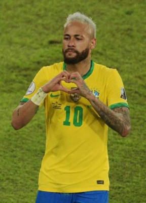 ¡Sigue de picaflor! Neymar alimenta los rumores de un nuevo romance con una sexy cantante