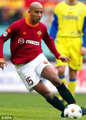 ¡Varios son entrenadores! Lo jugadores de la Roma con los que compartió Edgar Álvarez