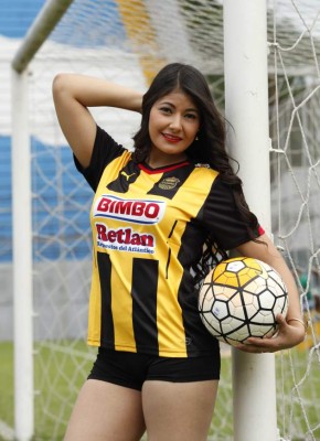 Bella Siloet, entre su admiración por Lionel Messi y el amor por Real España