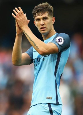 ¡El sorprendente 11 ideal de Piqué con un crack del Real Madrid!