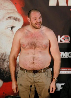 El impresionate cambio físico del boxeador Tyson Fury tras vencer la depresión y el suicidio