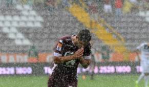 Jonathan Moya festejando el gol que le dio la victoria a Saprissa sobre Guadalupe FC (Nacion.com)
