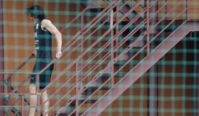 'El jugador continúa dolorido. Realizará trabajo diferenciado y realizará rehabilitación fisiátrica. Se controla su evolución. El resto del plantel se encuentra a la orden', añade.