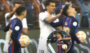 Dani Ceballos, sumergido en la frustración, le tiró del pelo a Gavi y esto provocó una trifulca en el Clásico.