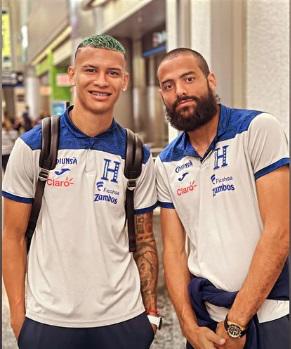 Ambientazo en el BMO Stadium: color catracho, clima frío en Los Ángeles y el uniforme que usó Honduras ante El Salvador