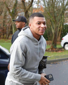 La salida de un crack y el ‘9’ de peso: se filtraron las tres condiciones que puso Mbappé para continuar en el PSG