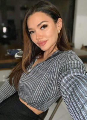 Así es Genesis López, la 'bomba' del fitness que calienta el verano 2021 con sus ardientes fotos