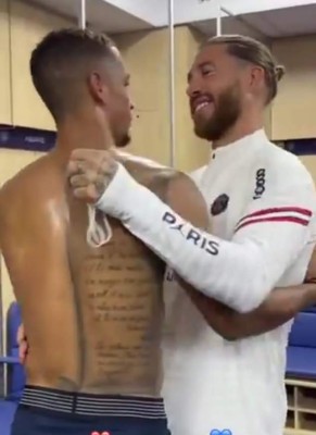 El primer entreno de Sergio Ramos en el PSG: Abrazo especial y el gesto de sus compañeros