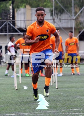 El nuevo 11 titular con el que la UPNFM pretende sorprender a Olimpia en su debut