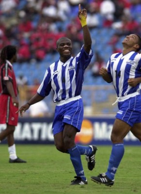 Los futbolistas hondureños que merecieron jugar un Mundial