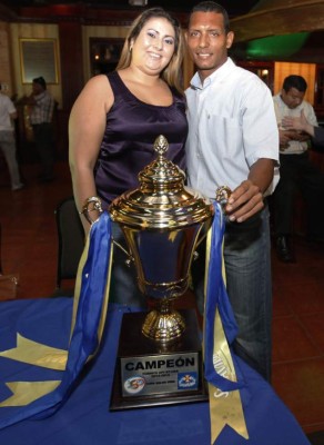 ¡Felicidades mujeres hondureñas! Ellas son las esposas de los futbolistas
