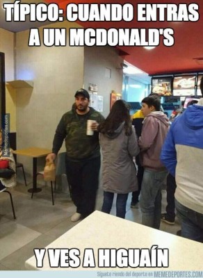 Los mejores memes del martes con el mercado de fichajes como gran protagonista