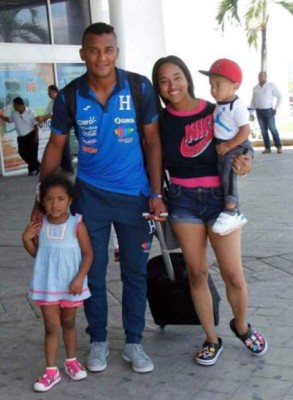 Fotos: Las hermosas novias y esposas de los jugadores del Olimpia