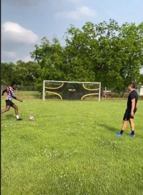 ¡No pierde tiempo! Así son los entrenamientos y la dieta de Alberth Elis en cuarentena