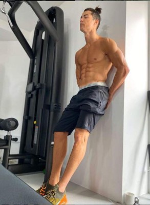 Escapadita a la isla, ejercicios y su hijo con look catracho: Así fue la cuarentena de Cristiano Ronaldo