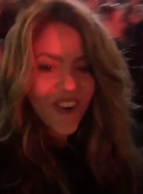 Fiesta, cariño y muchas fotografías: Así celebraron las parejas de los jugadores del Barcelona el título Liga &nbsp;&nbsp;