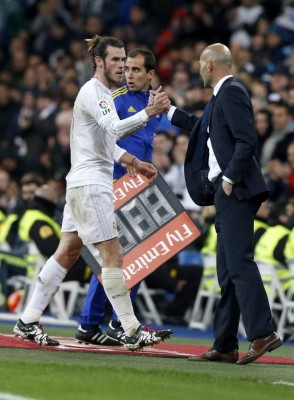 En imágenes: Así fue el debut de Zidane como DT del Real Madrid